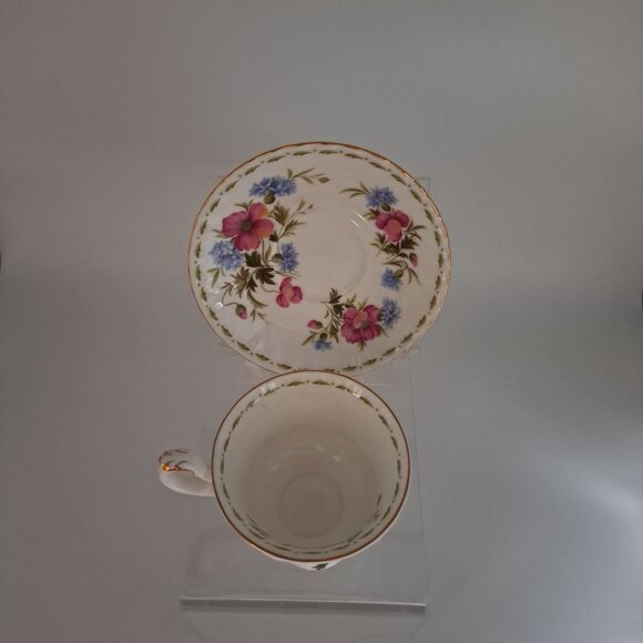 Royal Albert August Poppy Flower of the Month Teacup & Saucer Set Bone China - Picture 5 of 16